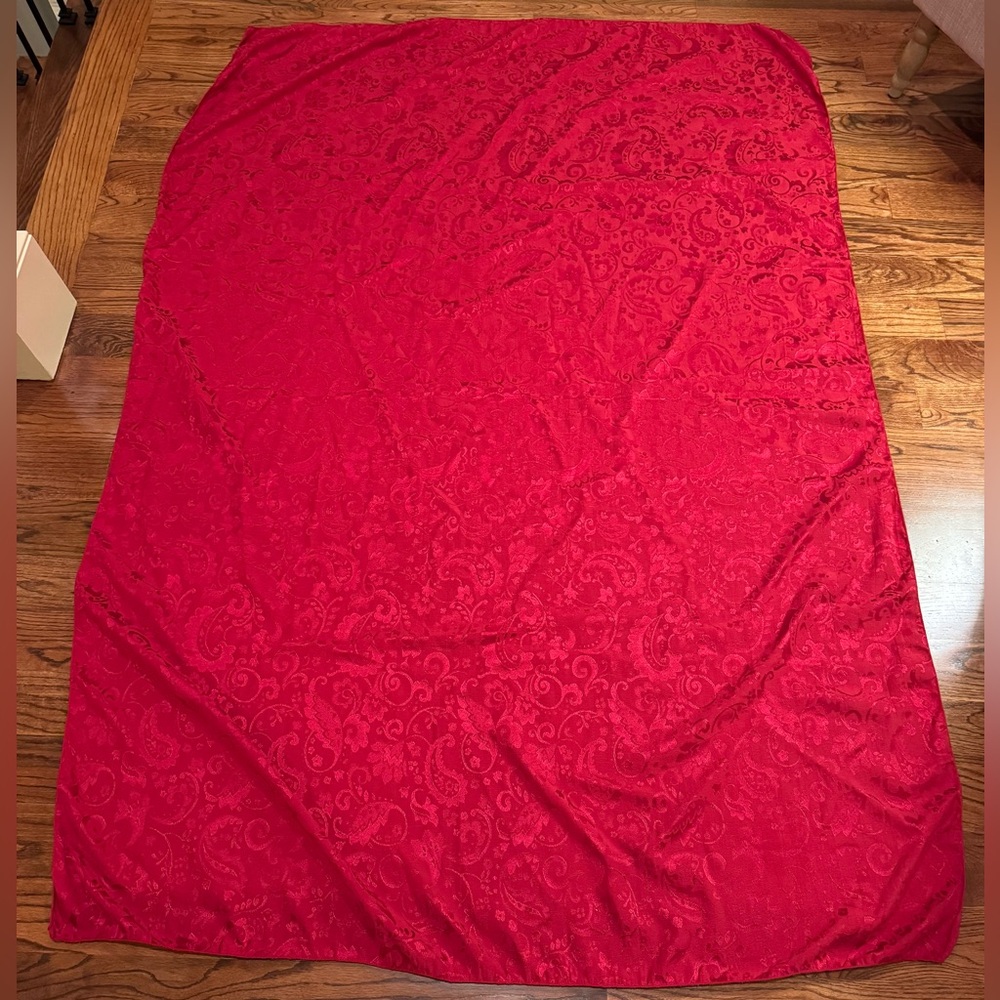 Red Tablecloth - Better Homes And Gardens - Picture 4 of 4
